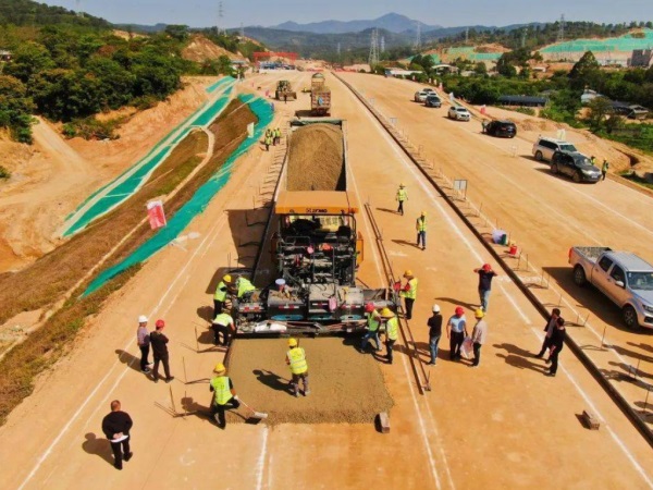 乌兰察布高速公路